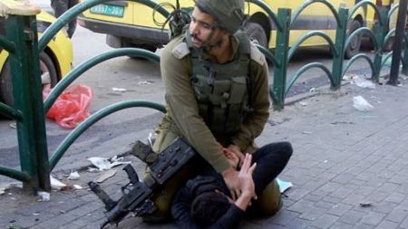 الاحتلال يمدد اعتقال القاصر محمد مقبل حتى الأحد المقبل